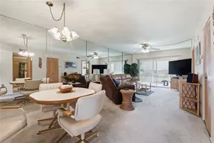 175 116th Ave, Treasure Island, FL 33706 - Photo 7