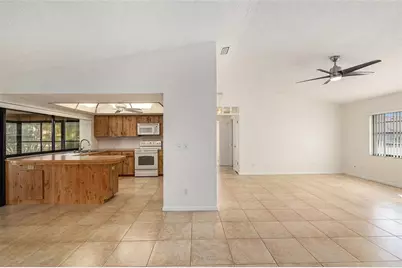 909 Chipaway Drive, Apollo Beach, FL 33572 - Photo 5