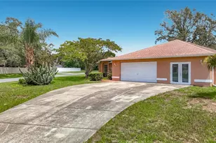 12257 Genter Dr, Spring Hill, FL 34609 - Photo 9
