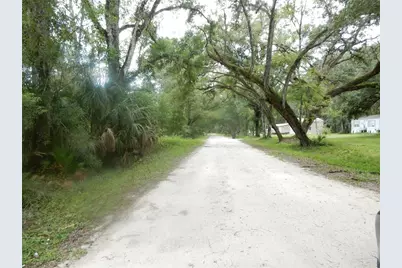 38036 Central Avenue, Zephyrhills, FL 33540 - Photo 19