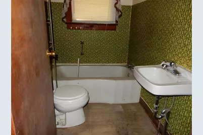 38036 Central Avenue, Zephyrhills, FL 33540 - Photo 17