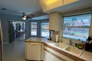 13322 Jay Ct, Spring Hill, FL 34609 - Photo 17
