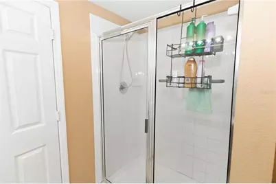 7912 Down Royal Road, Tampa, FL 33610 - Photo 25