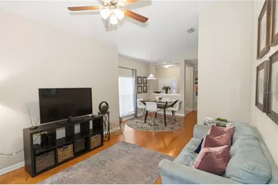 7912 Down Royal Road, Tampa, FL 33610 - Photo 17
