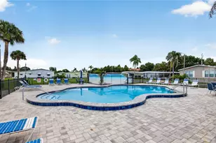 2000 E Bay Dr, Largo, FL 33771 - Photo 31