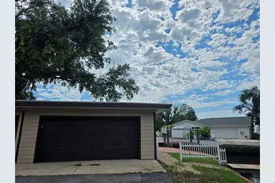 8816 Memorial Highway, Tampa, FL 33615 - Photo 3