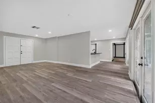 [Address not provided], Dover, FL 33527 - Photo 9
