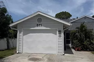 571 Milburne Close, Palm Harbor, FL 34683 - Photo 1
