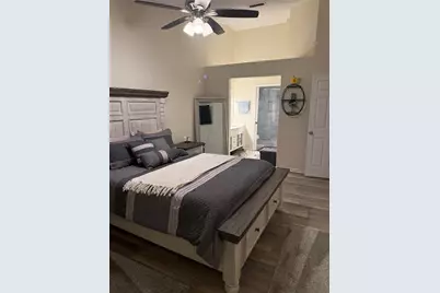 571 Milburne Close, Palm Harbor, FL 34683 - Photo 11