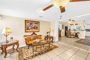 7999 Ridge Rd, Seminole, FL 33772 - Photo 13