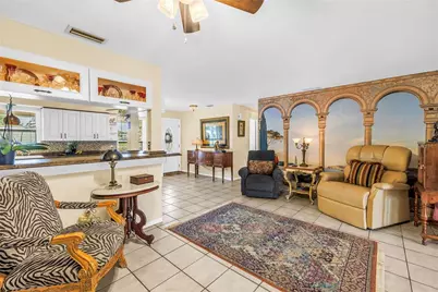 7999 Ridge Road, Seminole, FL 33772 - Photo 9