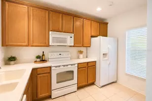 10410 Manderley Way, Orlando, FL 32829 - Photo 5