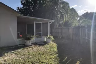 1454 Mohrlake Dr, Brandon, FL 33511 - Photo 3