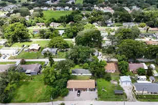 5222 Bogdonoff Dr, Seffner, FL 33584 - Photo 13
