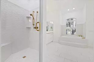 2706 Skimmer Point Dr S, Gulfport, FL 33707 - Photo 29
