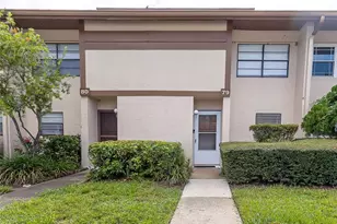 9209 Seminole Blvd, Seminole, FL 33772 - Photo 1