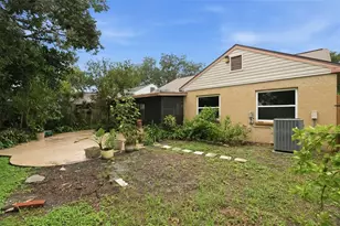 12151 76th St, Largo, FL 33773 - Photo 27