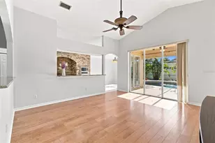 6637 Thackston Dr, Riverview, FL 33578 - Photo 5
