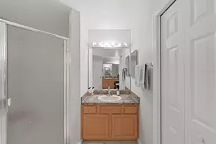 10212 Garden Alcove Dr, Tampa, FL 33647 - Photo 55