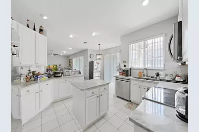 10212 Garden Alcove Drive, Tampa, FL 33647 - Photo 31