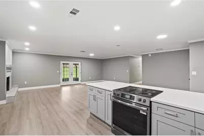 1901 Lakeview Drive, Brandon, FL 33511 - Photo 11