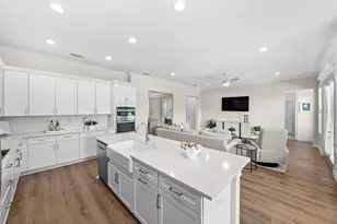 213 S Occident St, Tampa, FL 33609 - Photo 21