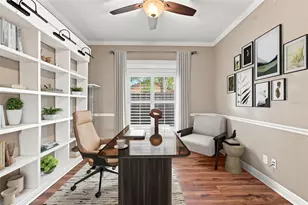 1109 S Pine Lake Dr, Tampa, FL 33612 - Photo 5