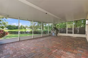 1109 S Pine Lake Dr, Tampa, FL 33612 - Photo 31