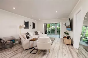 4595 Chancellor St NE, Saint Petersburg, FL 33703 - Photo 9