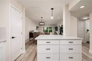 4595 Chancellor St NE, Saint Petersburg, FL 33703 - Photo 9