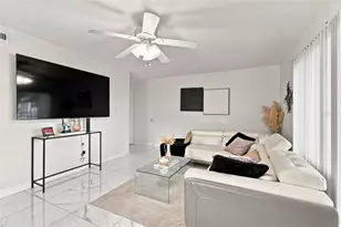 7210 N Manhattan Ave, Tampa, FL 33614 - Photo 7