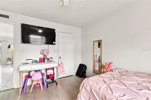 7210 N Manhattan Ave, Tampa, FL 33614 - Photo 15