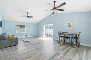 1811 49th Street N, Saint Petersburg, FL 33710 - Photo 7