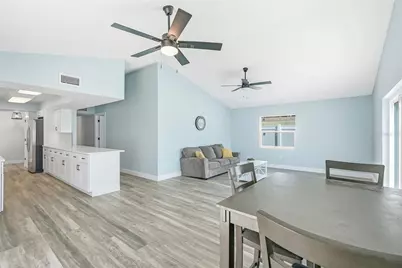 1811 49th Street N, Saint Petersburg, FL 33710 - Photo 13