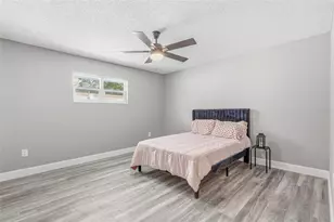 1811 49th Street N, Saint Petersburg, FL 33710 - Photo 25