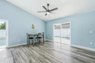 1811 49th Street N, Saint Petersburg, FL 33710 - Photo 11