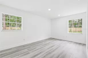 5300 Tower St, Dade City, FL 33523 - Photo 13