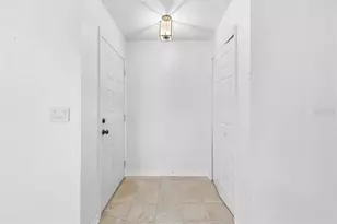 1001 Ardmore Way, Sun City Center, FL 33573 - Photo 5