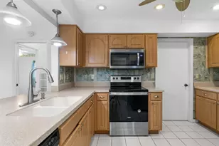 1001 Ardmore Way, Sun City Center, FL 33573 - Photo 17