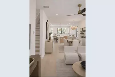 377 13th St N, Saint Petersburg, FL 33705 - Photo 9