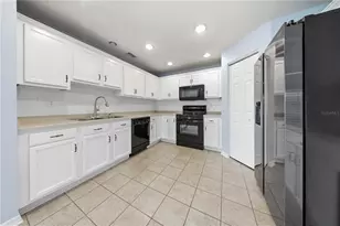 9515 Simeon Dr, Land O Lakes, FL 34638 - Photo 7