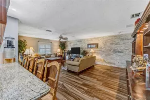 4001 Highgate Dr, Valrico, FL 33594 - Photo 9