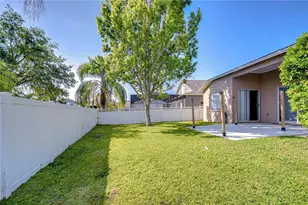 6716 Bluff Meadow Ct, Wesley Chapel, FL 33545 - Photo 5