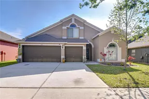 6716 Bluff Meadow Ct, Wesley Chapel, FL 33545 - Photo 1