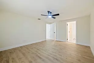 1671 Castlewood Ln, Palm Harbor, FL 34683 - Photo 21