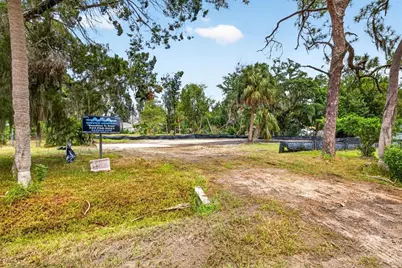 409 1st Avenue NW, Ruskin, FL 33570 - Photo 1