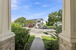 12225 Country White Cir, Tampa, FL 33635 - Photo 3