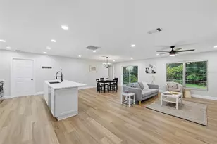 817 Ambassador Loop, Tampa, FL 33613 - Photo 3