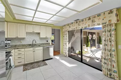 5357 Cobblestone Court, Wesley Chapel, FL 33543 - Photo 15