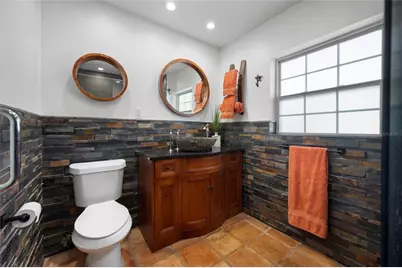 1211 Russell Drive N, Saint Petersburg, FL 33710 - Photo 27